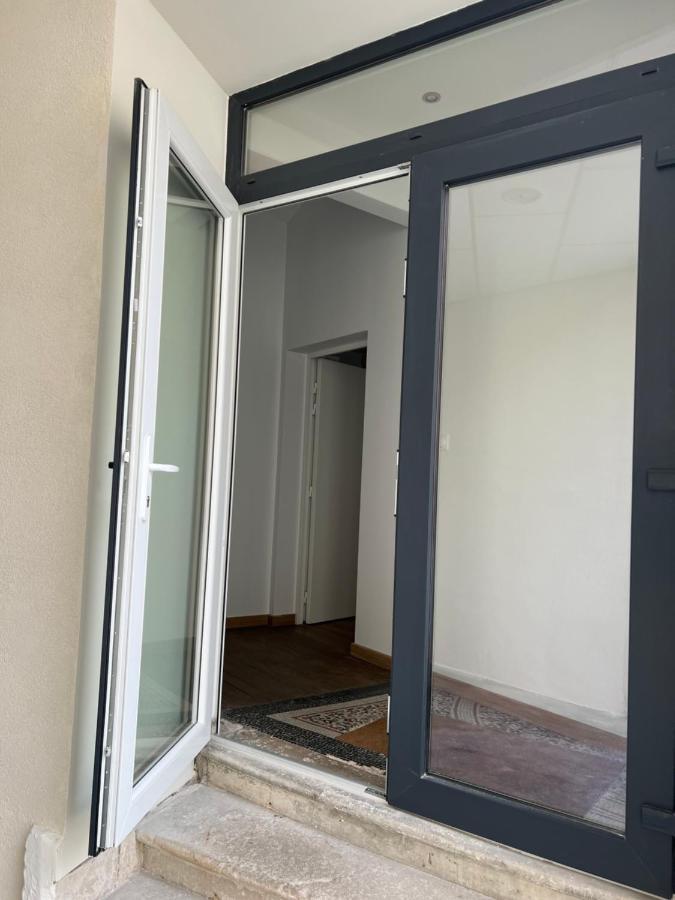 Chic Appartement Type 4 / Parking Prive แร็งส์ ภายนอก รูปภาพ